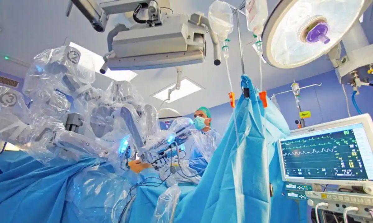 ROBOT-ASSISTED SURGERY CAN CUT BLOOD CLOT RISK AND SPEED RECOVERY, STUDY FINDS