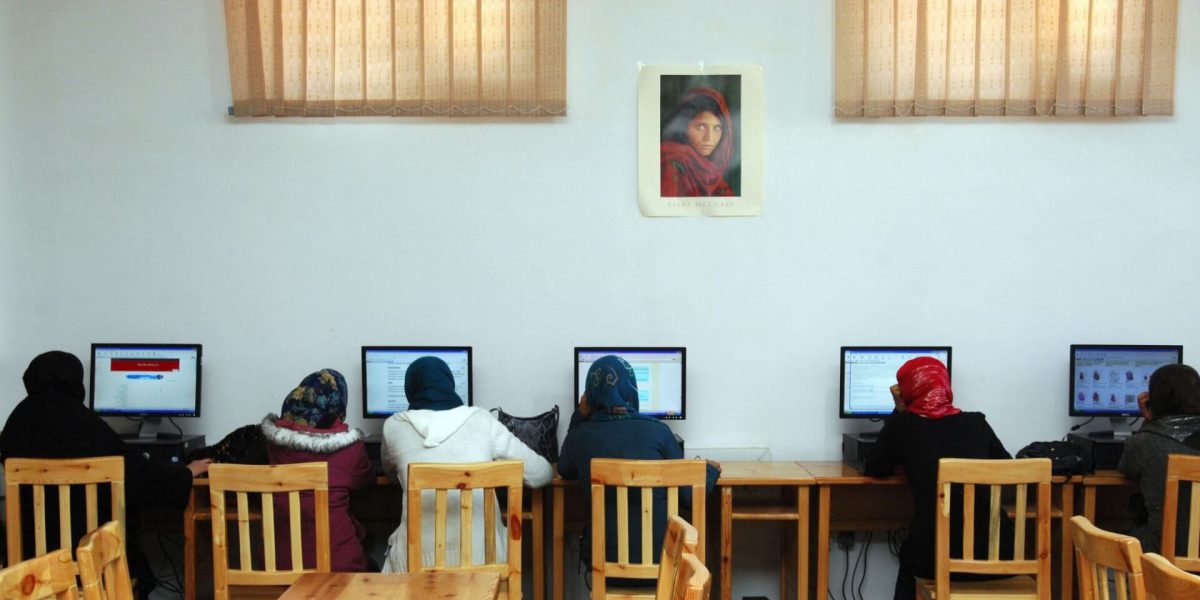 CONCERN FOR SCIENCE AND RESEARCH IN AFGHANISTAN AS AUTHORITIES BAR WOMEN FROM HIGHER EDUCATION